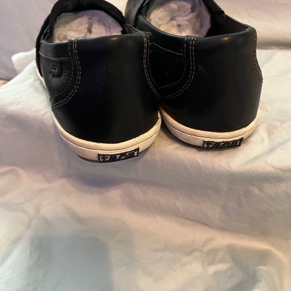 Taos Upward black penny loafer - Picture 3 of 5